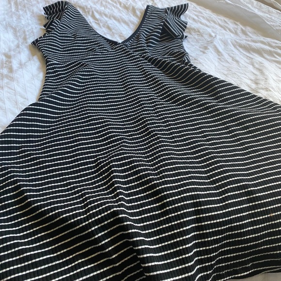 Striped Mini Dress - Picture 4 of 4